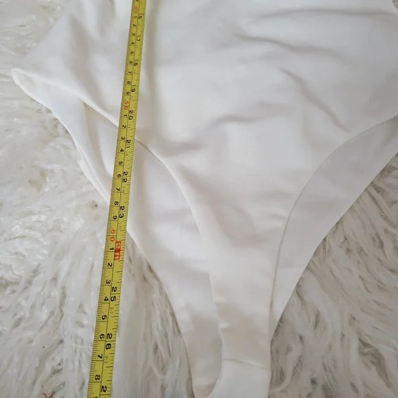 NWOT Fashion Nova White Bodysuit Small - Picture 4 of 5